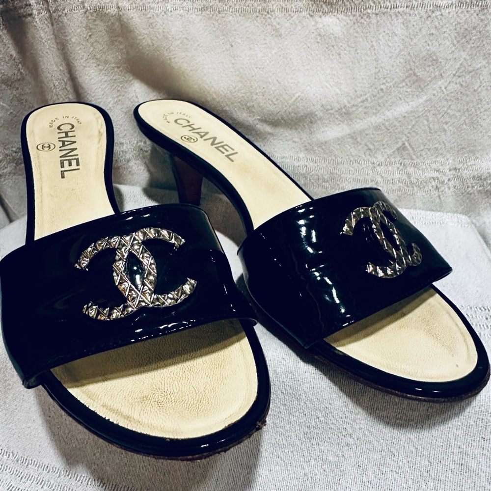 Chanel Patent Leather Kitten Heels